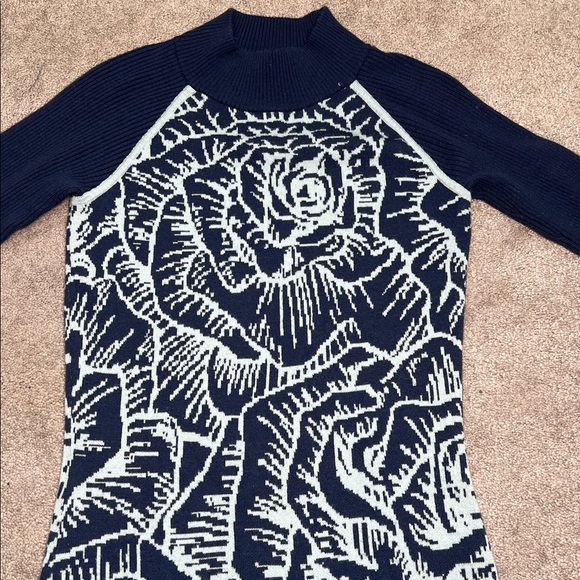 Title Nine Sebelius Blue Rose Floral Merino Wool Sweater Dress Size Small - Picture 4 of 6